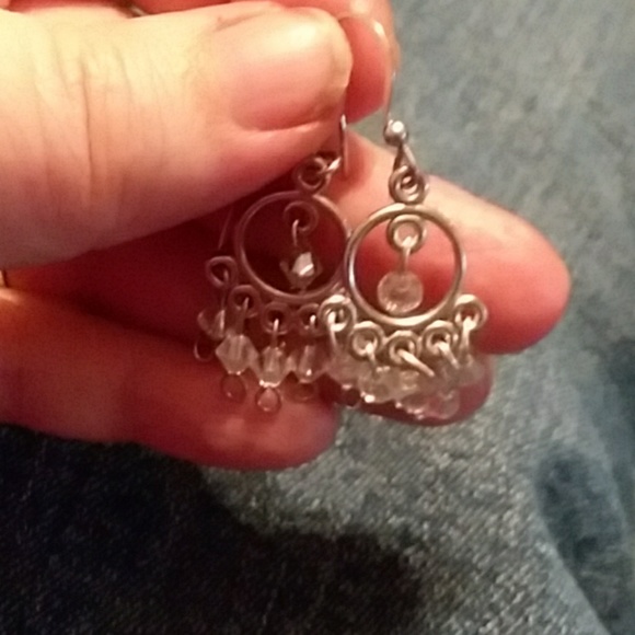 ⬇️$31 Earrings - Picture 3 of 6